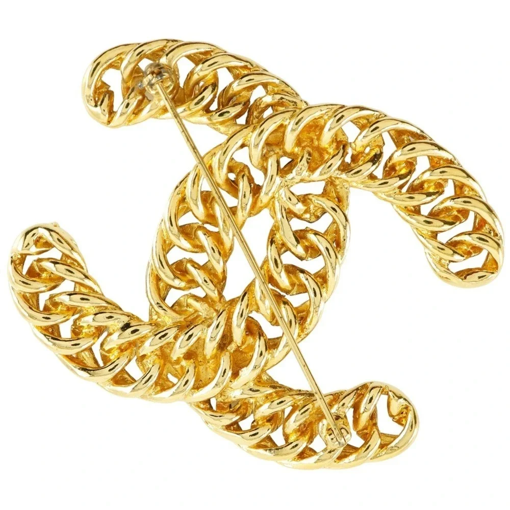 CHANEL Gold Logo Brooch - Picture 2 of 6